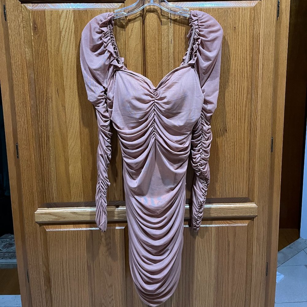 Light pink short dress size M